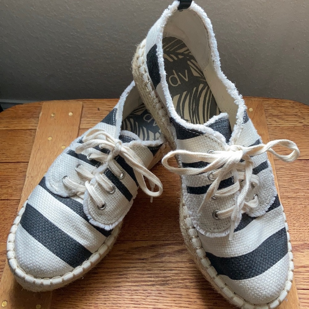 Cute platform shoes - black and ivory size 8